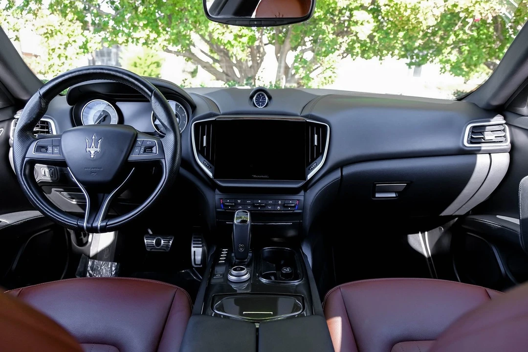 2021 Maserati Ghibli 3rd Gen - Image 17 of 21