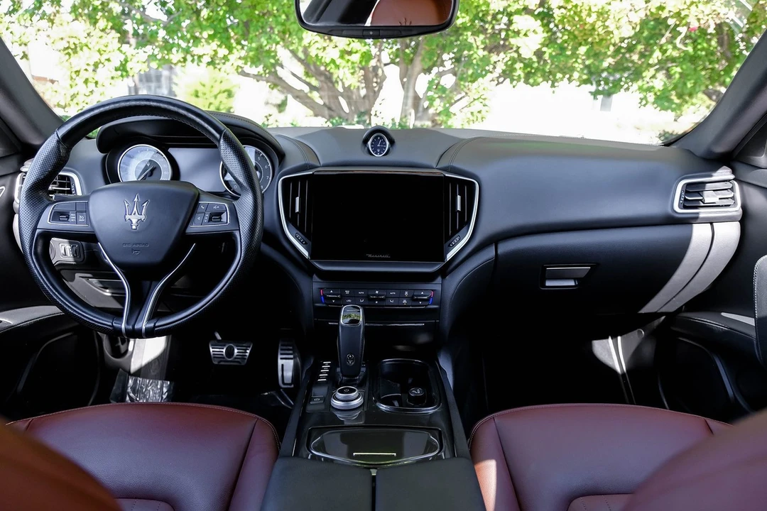 2021 Maserati Ghibli 3rd Gen - Image 17 of 21