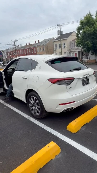 2021 Maserati Levante - Image 12 of 12