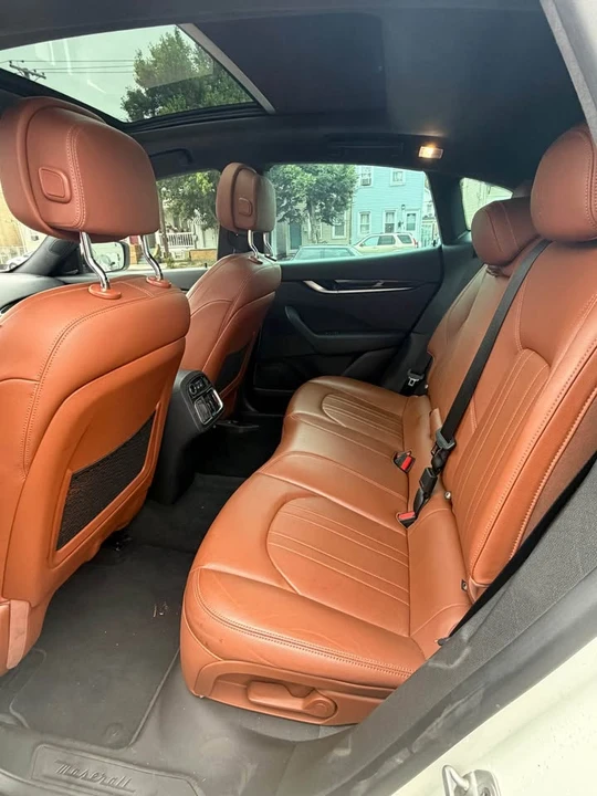 2021 Maserati Levante - Image 5 of 12