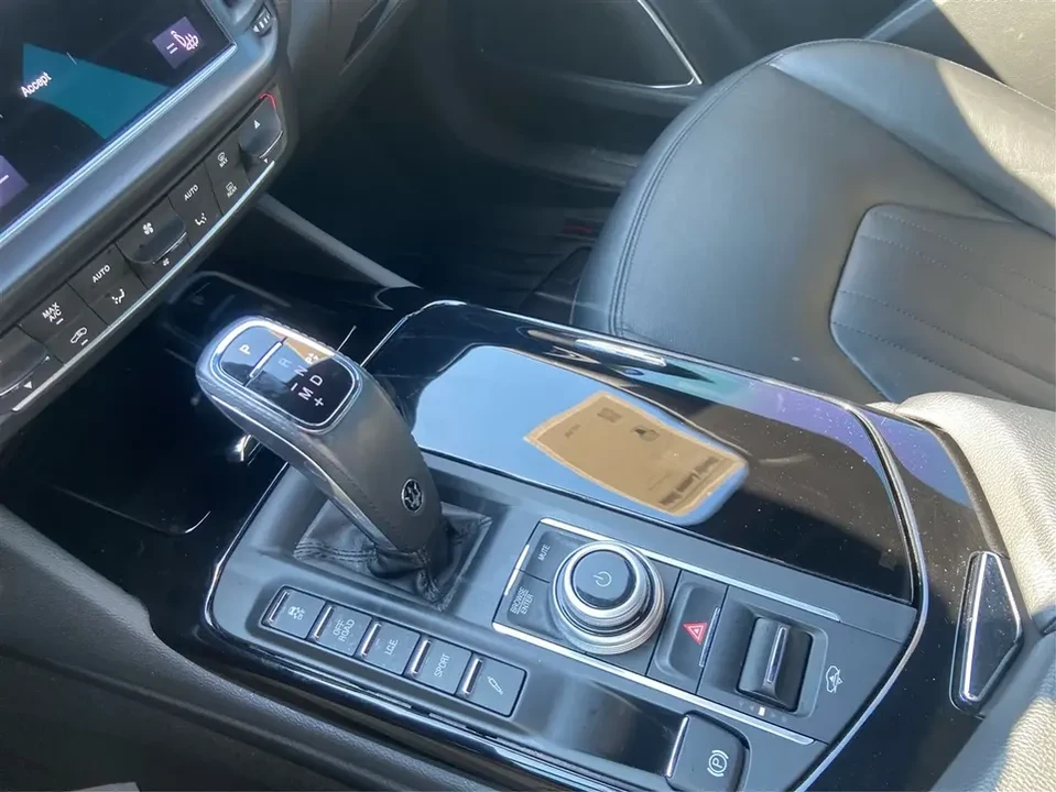 2021 Maserati Levante - Image 14 of 20