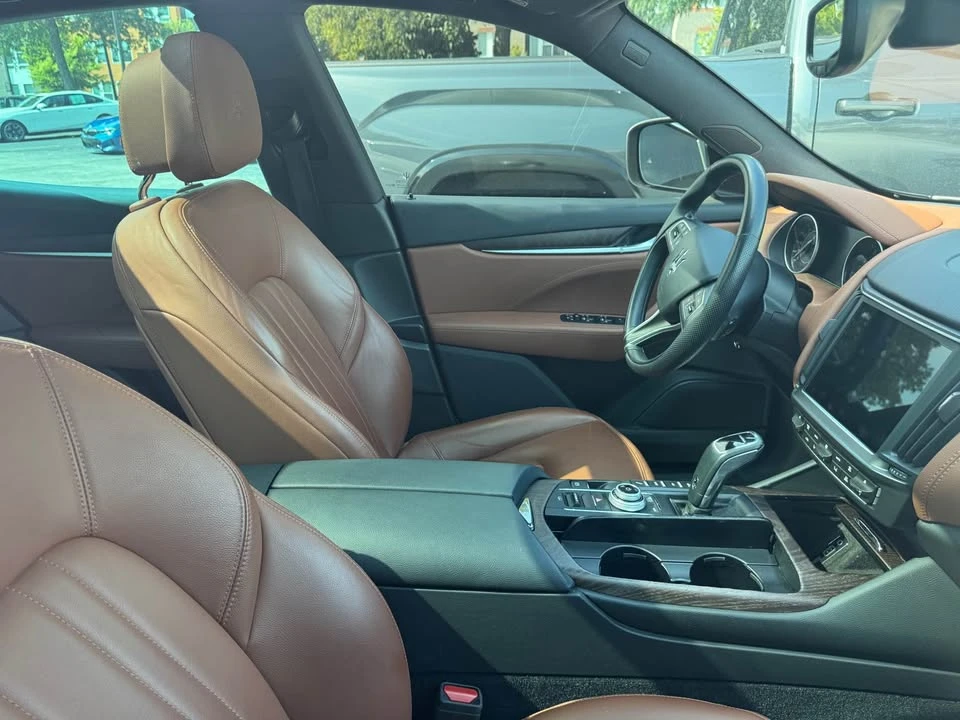 2021 Maserati Levante - Image 3 of 7