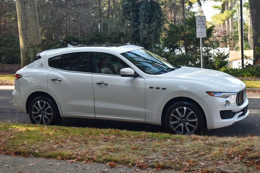 2021 Maserati Levante - Image 12 of 12
