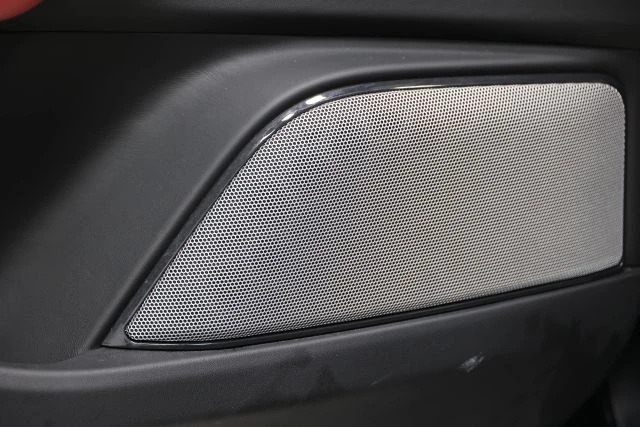 2021 Maserati Levante GTS - Image 12 of 31