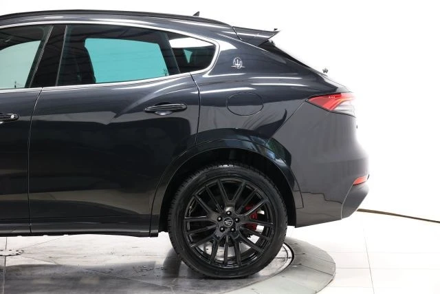 2021 Maserati Levante GTS - Image 8 of 31