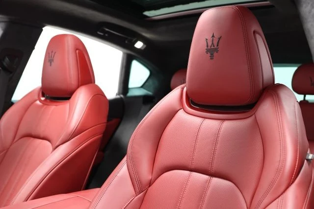 2021 Maserati Levante GTS - Image 16 of 31