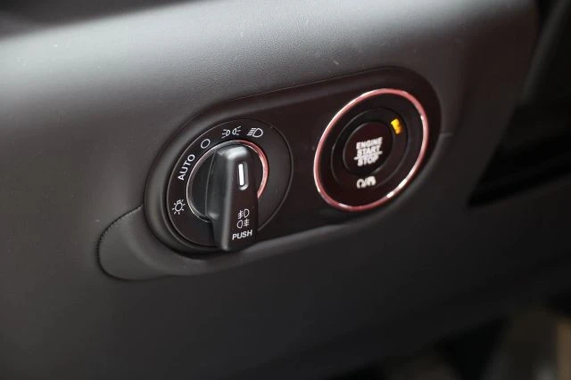 2021 Maserati Levante GTS - Image 21 of 31