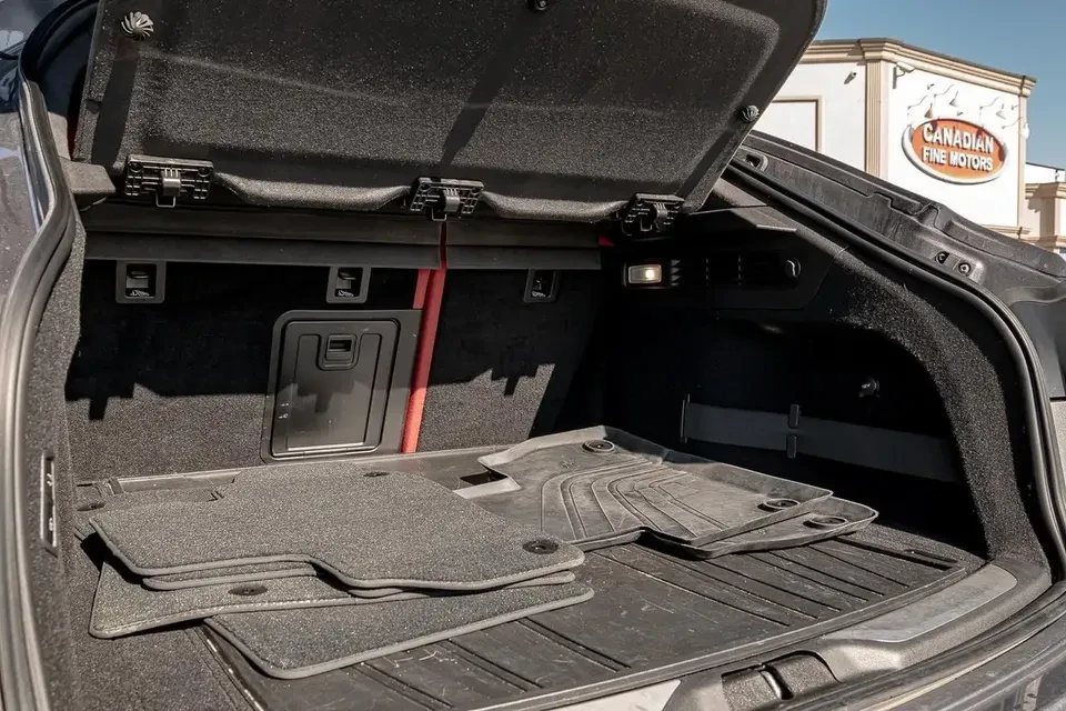2021 Maserati Levante - Image 17 of 17