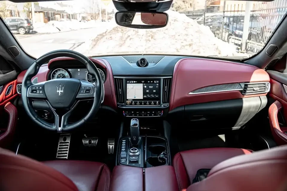2021 Maserati Levante - Image 14 of 17