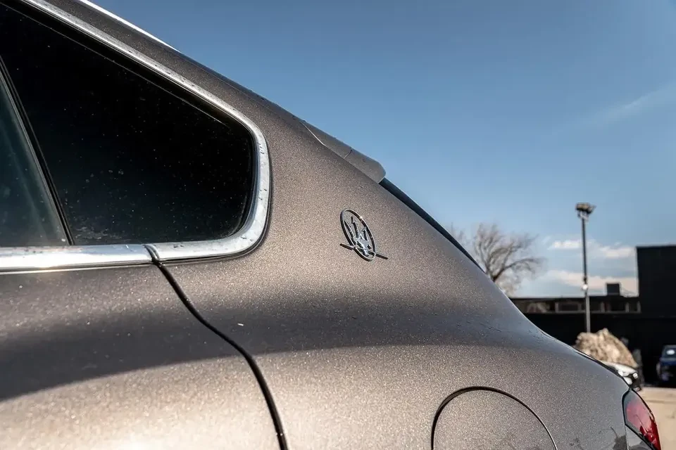 2021 Maserati Levante - Image 5 of 17
