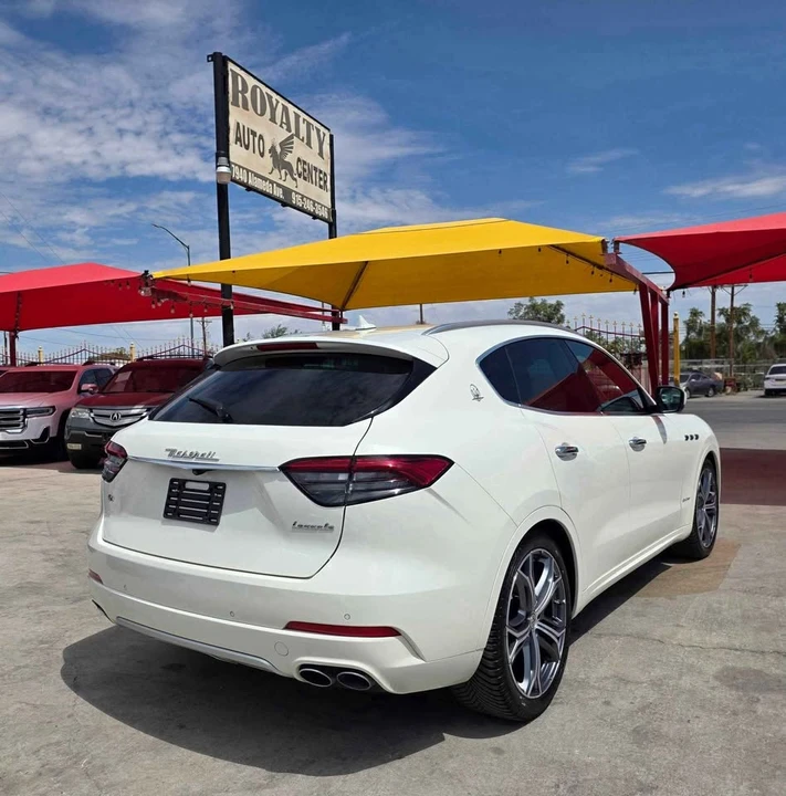 2021 Maserati Levante - Image 2 of 20