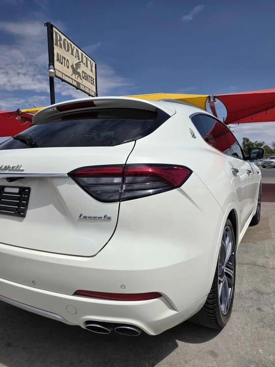 2021 Maserati Levante - Image 6 of 20