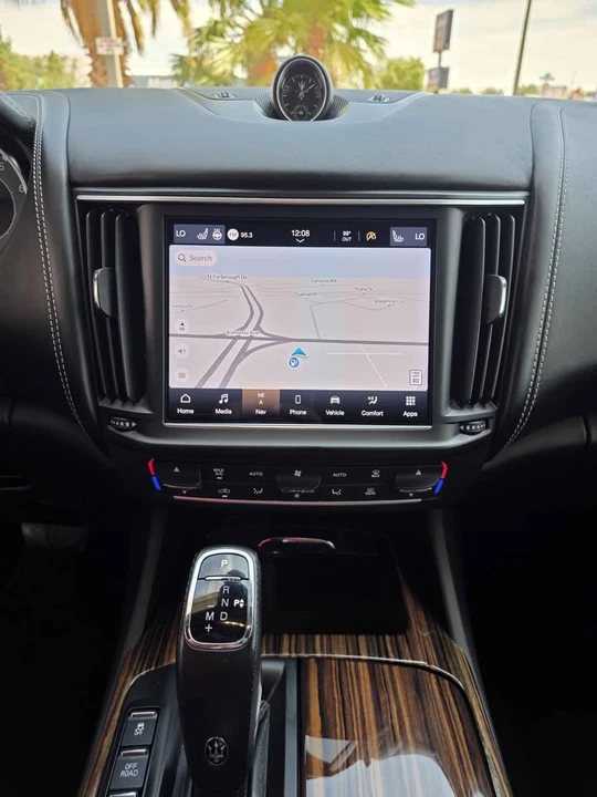 2021 Maserati Levante - Image 13 of 20