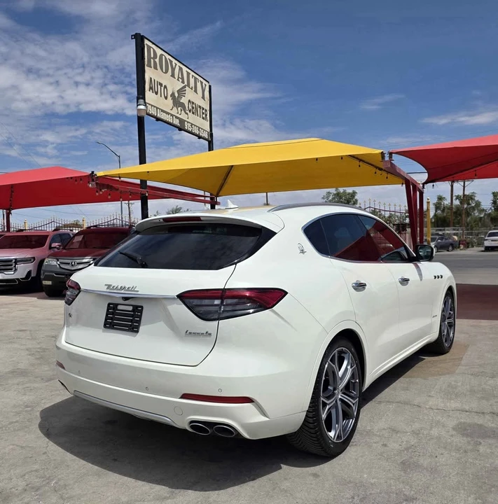 2021 Maserati Levante - Image 2 of 20