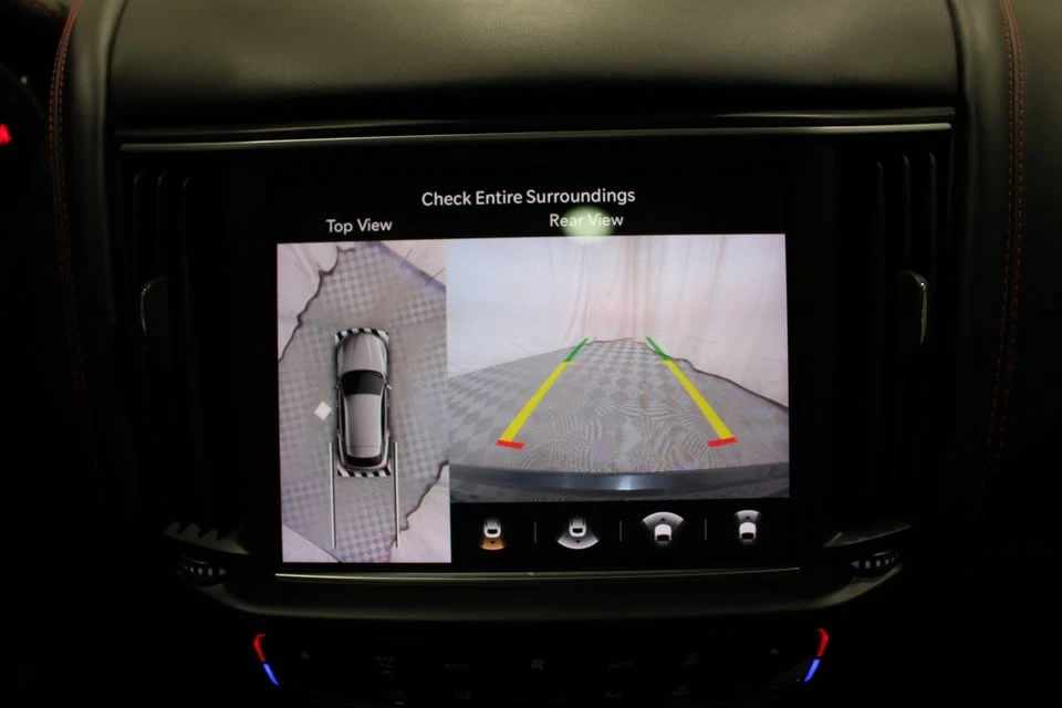 2021 Maserati Levante - Image 16 of 20
