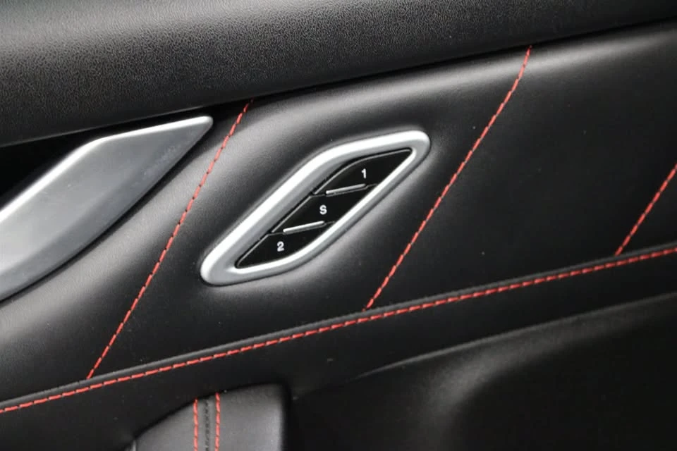2021 Maserati Levante - Image 8 of 20
