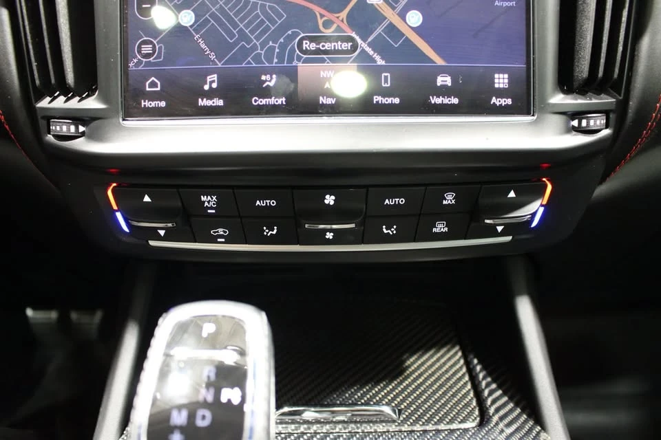 2021 Maserati Levante - Image 18 of 20
