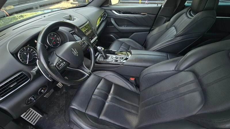 2021 Maserati Levante - Image 16 of 17