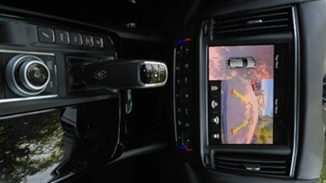 2021 Maserati Levante - Image 15 of 17