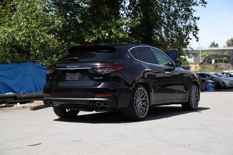 2021 Maserati Levante - Image 8 of 17