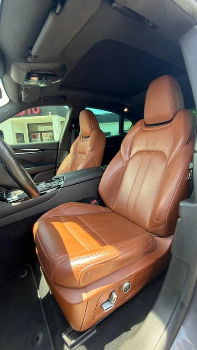 2021 Maserati Levante - Image 9 of 10