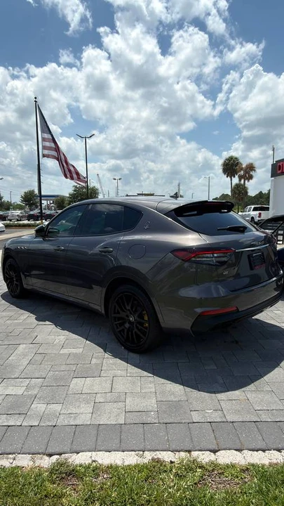 2021 Maserati Levante - Image 6 of 10