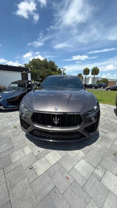 2021 Maserati Levante - Image 5 of 10