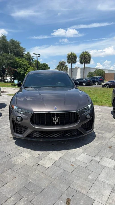 2021 Maserati Levante - Image 2 of 10