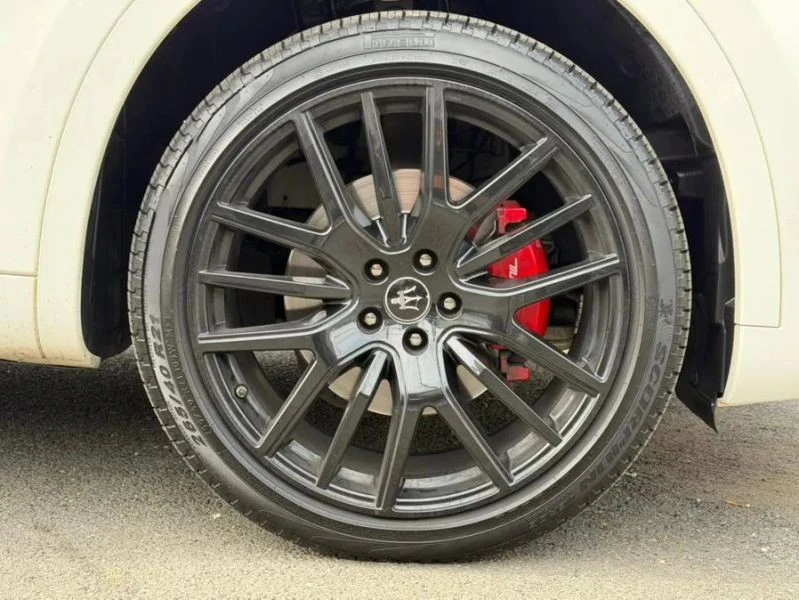 2021 Maserati Levante - Image 12 of 12