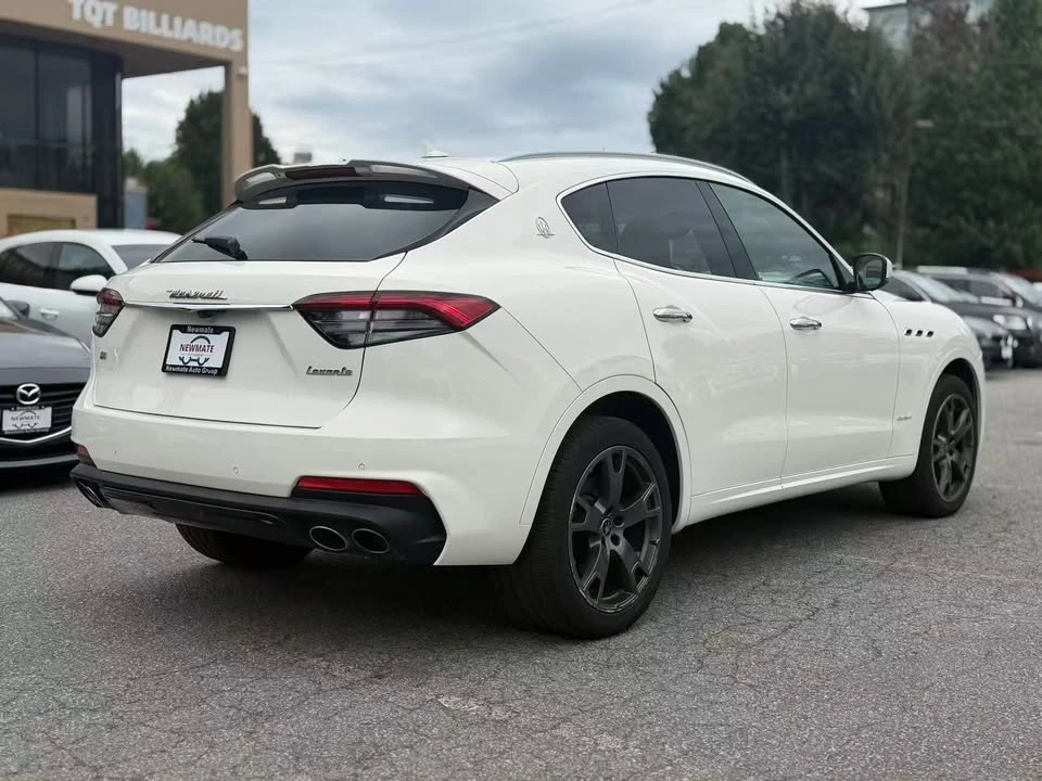 2021 Maserati Levante - Image 5 of 16