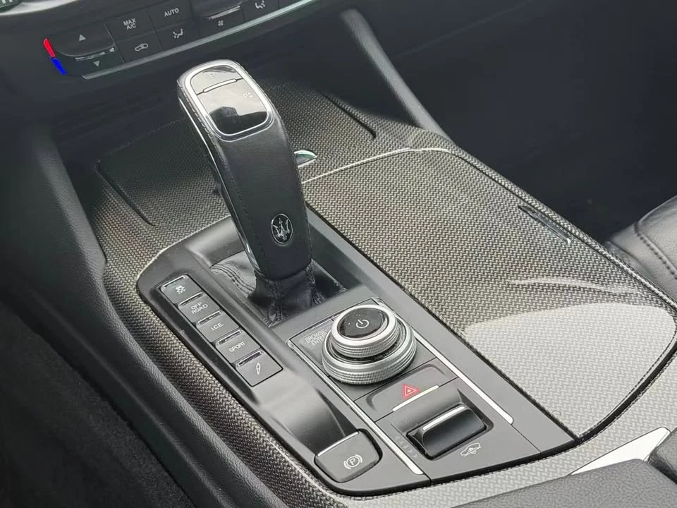 2021 Maserati Levante - Image 13 of 16