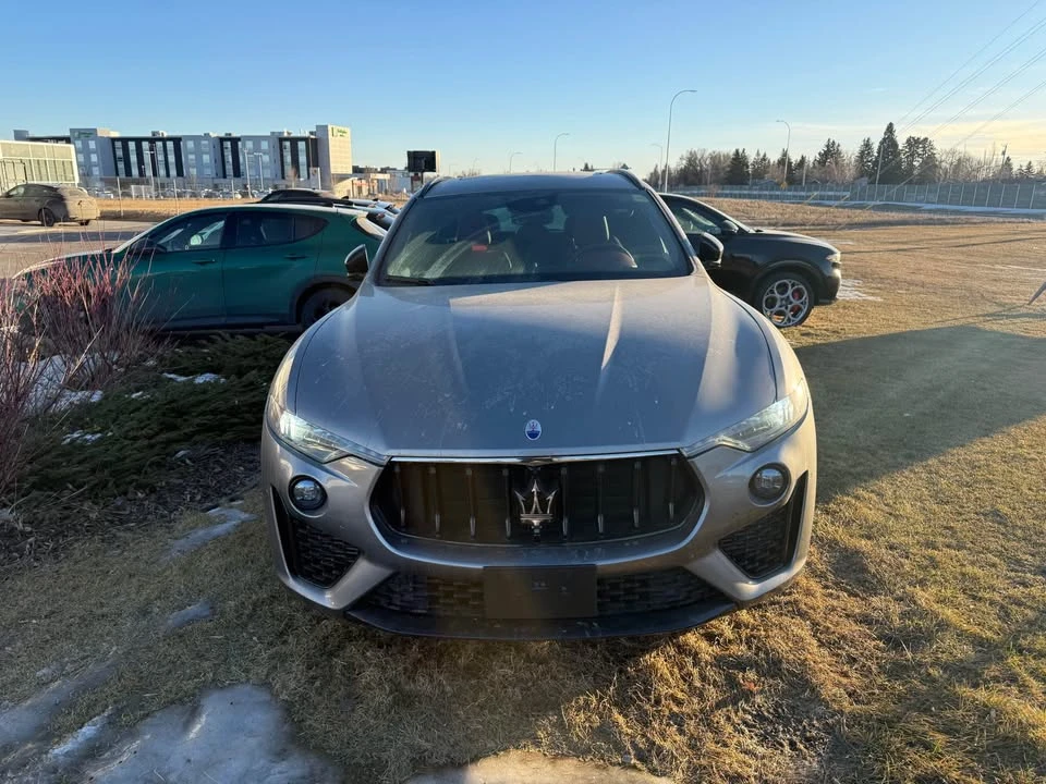 2021 Maserati Levante - Image 2 of 12