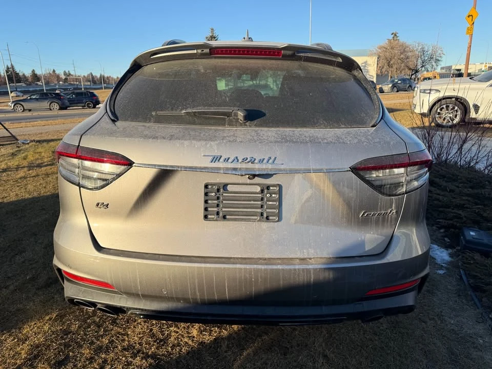 2021 Maserati Levante - Image 5 of 12