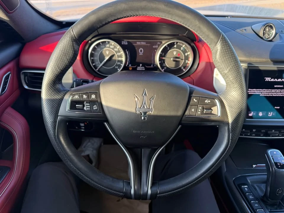 2021 Maserati Levante - Image 9 of 12