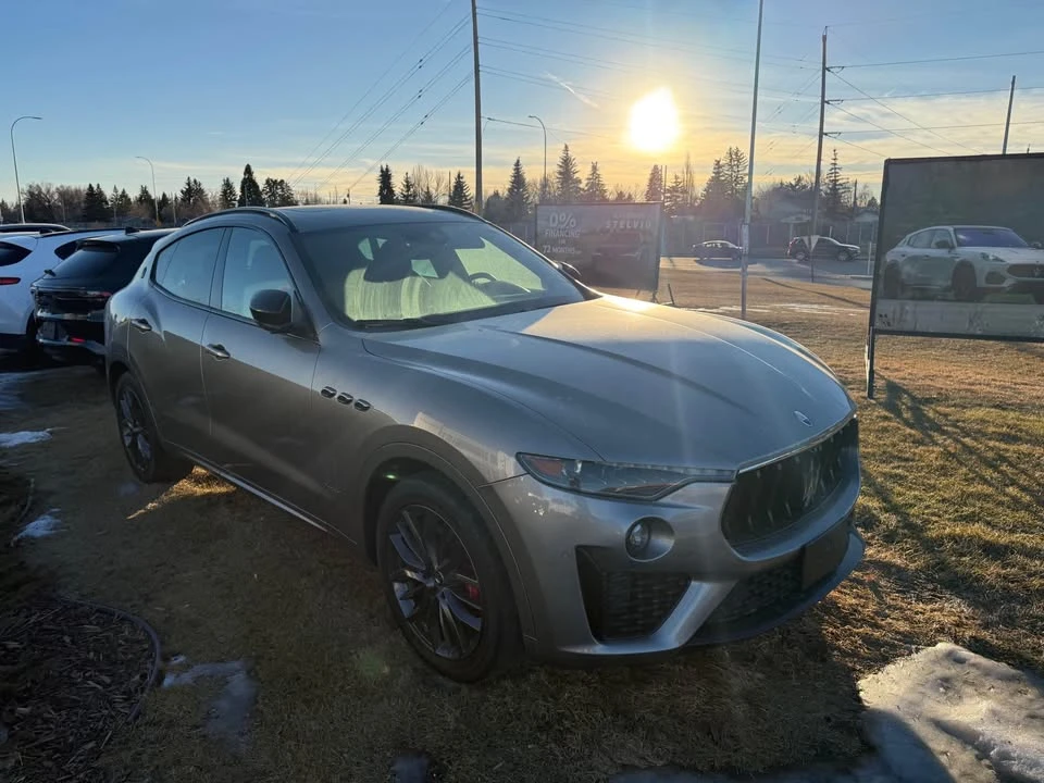 2021 Maserati Levante - Image 3 of 12