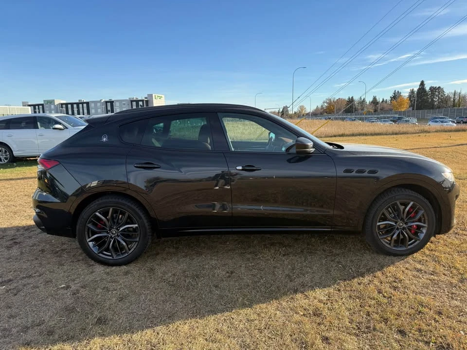 2021 Maserati - Image 4 of 13