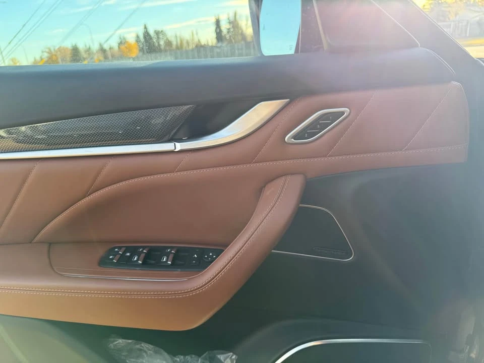 2021 Maserati - Image 9 of 13