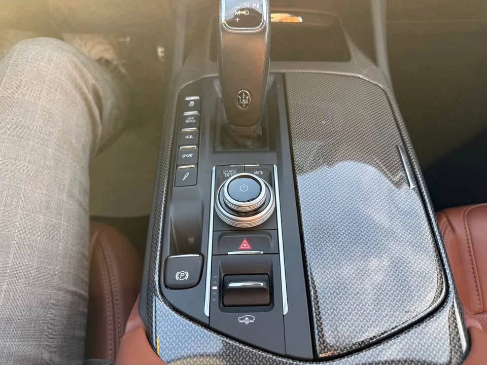 2021 Maserati - Image 12 of 13