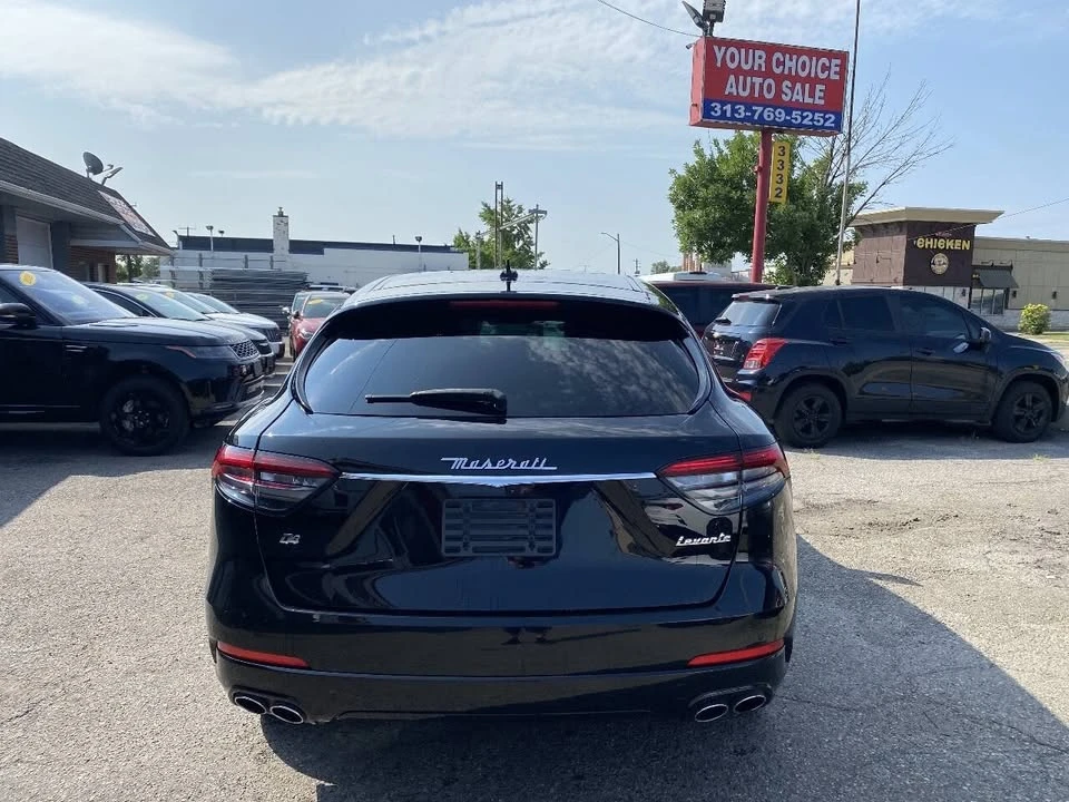 2021 Maserati Levante - Image 7 of 17