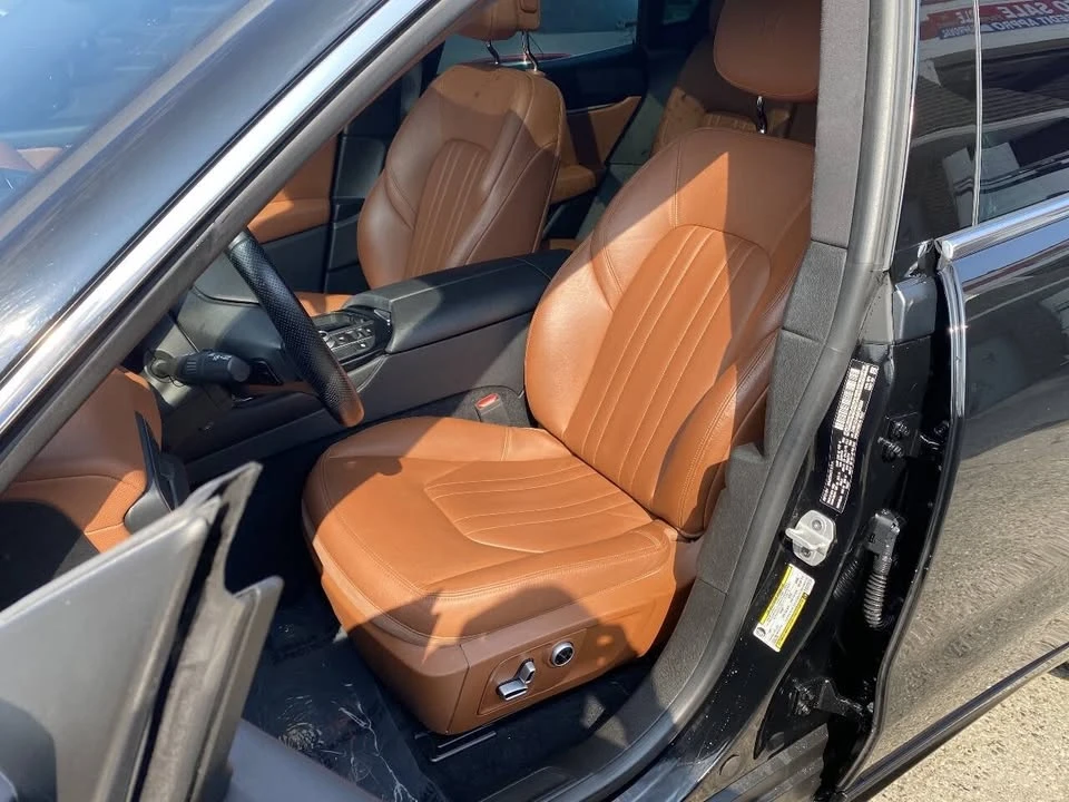 2021 Maserati Levante - Image 15 of 17