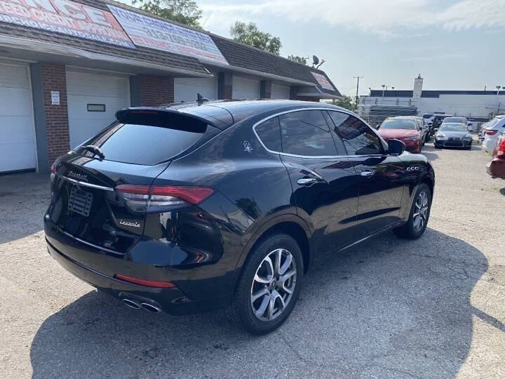 2021 Maserati Levante - Image 8 of 17