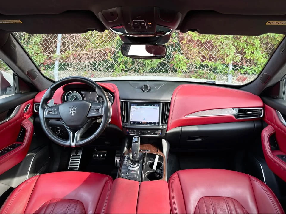 2021 Maserati Levante - Image 15 of 20