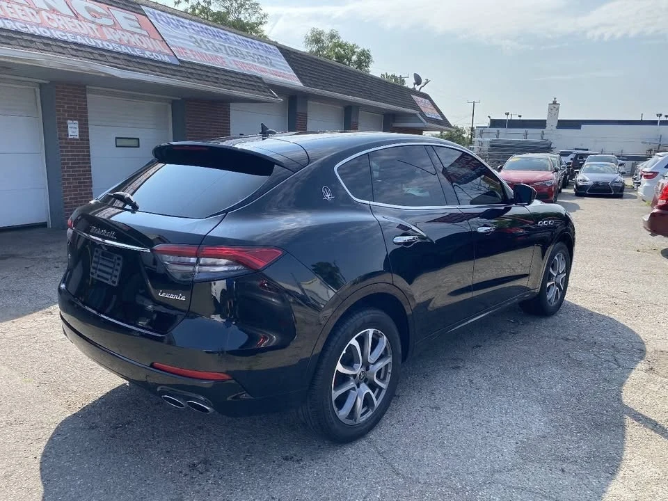 2021 Maserati Levante - Image 8 of 17