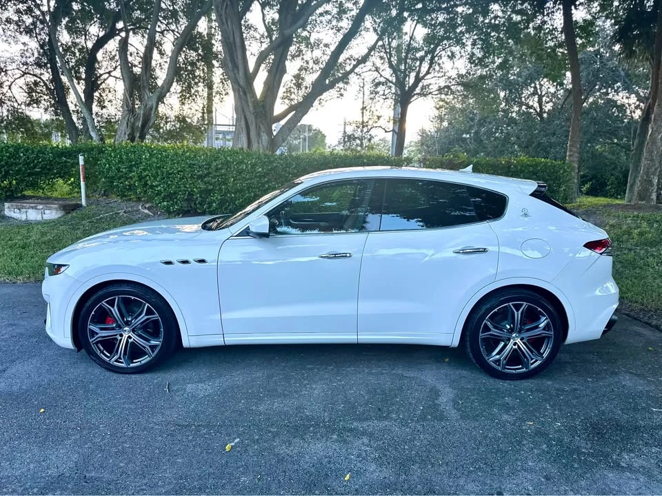2021 Maserati Levante - Image 12 of 20