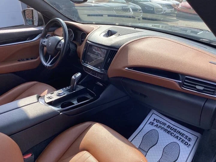 2021 Maserati Levante - Image 11 of 17