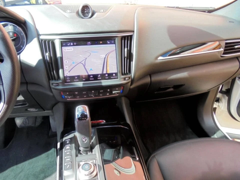 2021 Maserati Levante - Image 16 of 20