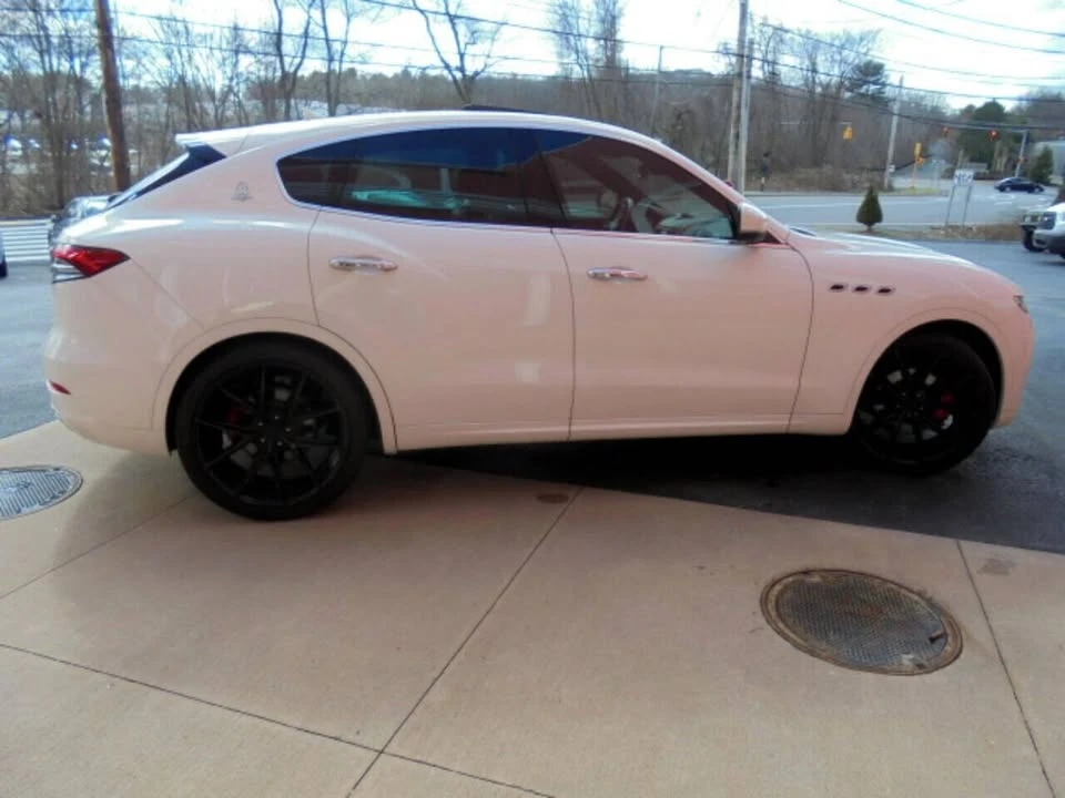 2021 Maserati Levante - Image 4 of 20