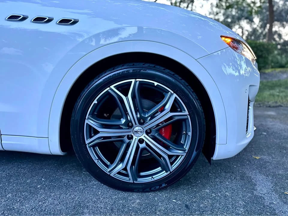 2021 Maserati Levante - Image 6 of 20
