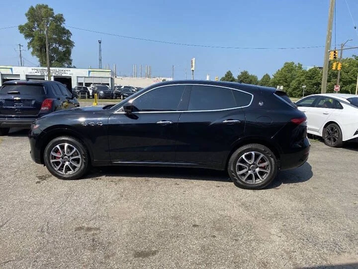 2021 Maserati Levante - Image 4 of 17