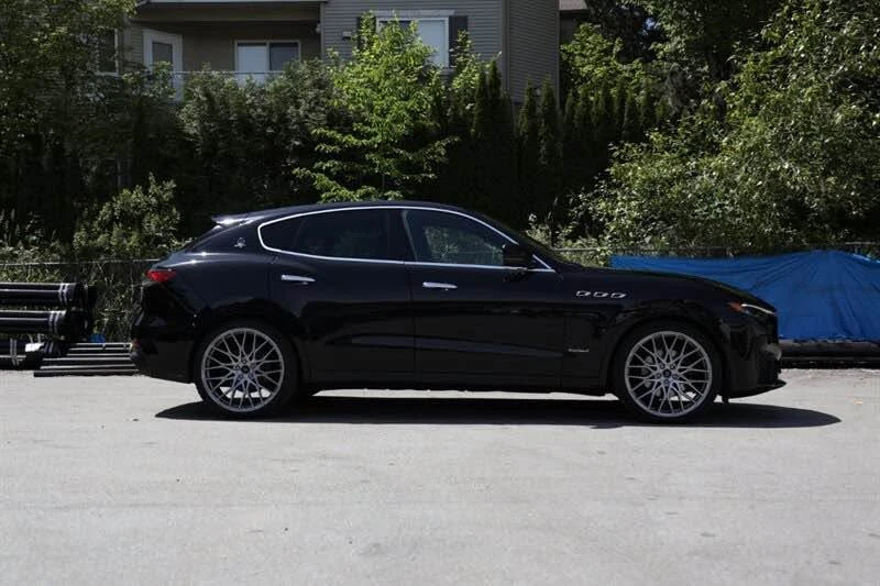 2021 Maserati Levante - Image 7 of 17